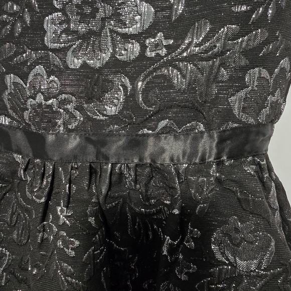 Girl's Size 4 Black Metallic Silver Dress - Picture 3 of 9